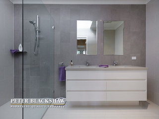Ensuite (2011-12-13)