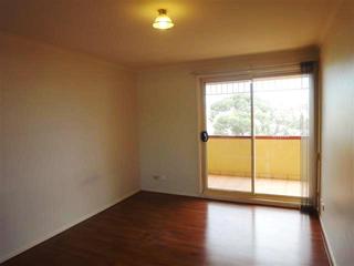 Living Room (2014-04-23)