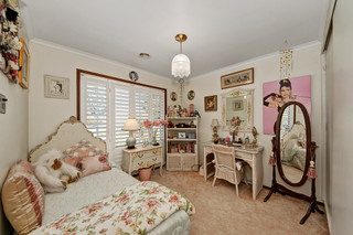 Bedroom 2 (2011-10-13)