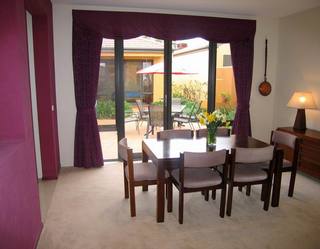 Dining (2005-07-14)