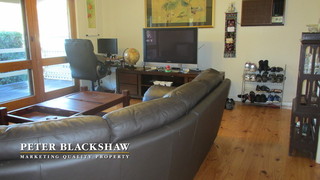 Living room (2012-05-16)