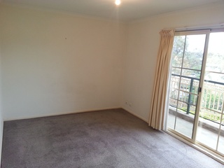 Bedroom 1 (2015-11-12)