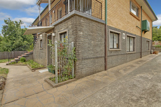 Downstairs flat (2012-11-23)