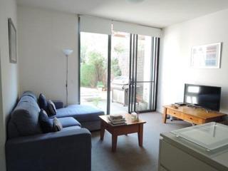 Lounge area (2016-04-12)