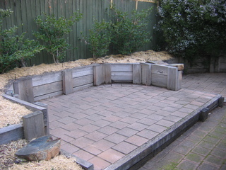 Rear courtyard (2006-08-30)