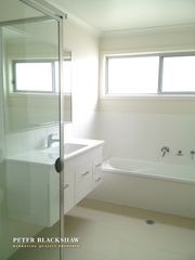 Bathroom (2013-03-15)