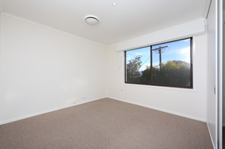 Bedroom 4 (2015-03-03)