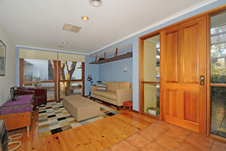 Living Room (2010-08-04)