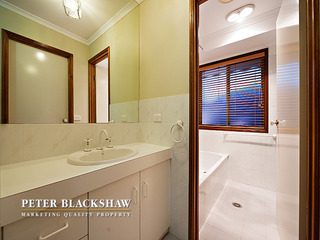 Bathroom (2011-05-12)