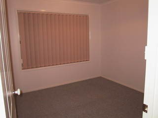 Bedroom 2 (2004-06-09)