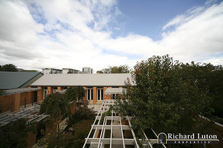 Courtyard view (2008-04-09)