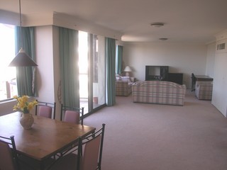 Lounge (2004-09-06)