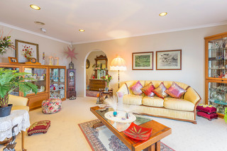 Lounge Room (2016-07-11)
