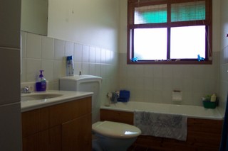 Bathroom (2004-09-14)