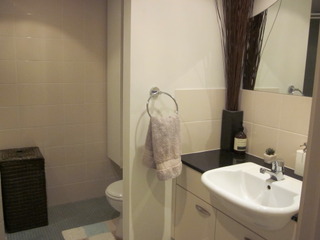 Ensuite (2012-04-20)