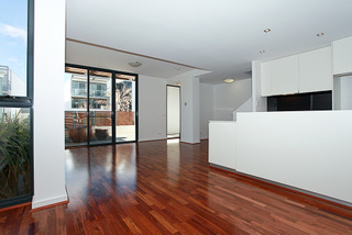 Living Room (2011-02-14)