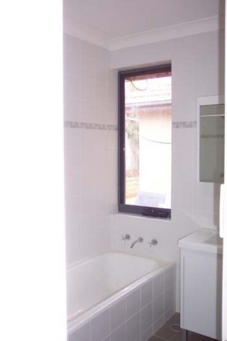 Bathroom (2003-08-22)
