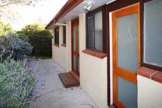 Side of House (2015-03-03)