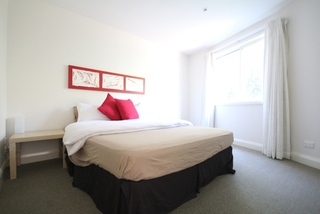 main bedroom (2015-09-22)