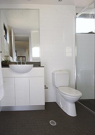 Ensuite (2005-02-14)