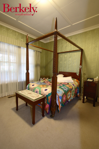 Bedroom (2007-04-27)