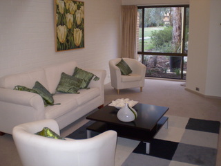 Lounge Room (2014-01-29)