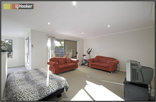 Lounge 2 (2011-07-25)