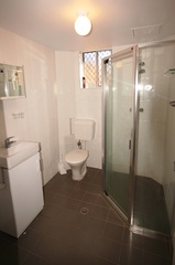 Bathroom (2014-07-01)