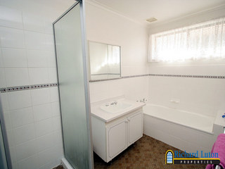 Bathroom (2005-07-14)