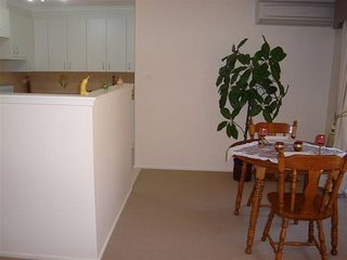 Dining/kitchen (2007-09-21)