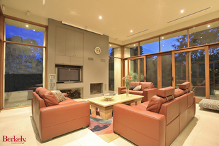 Family Room (2010-03-11)