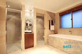 Ensuite (2) (2012-05-03)