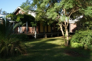 Side of House (2011-05-07)