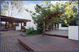 Outdoor entertaining (2011-04-11)