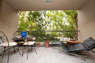 Balcony (2011-04-07)