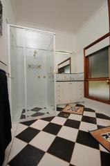 Enusite (2012-04-16)