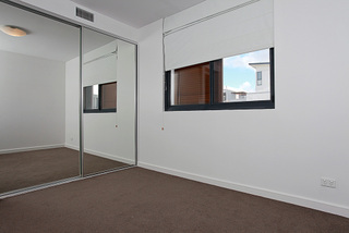 Bedroom 3 (2011-02-14)