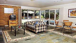 Family room (2003-10-09)