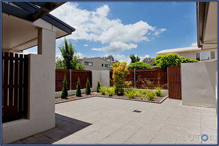 Courtyard (2011-12-23)