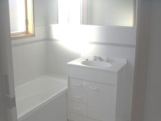 Bathroom (2005-04-27)
