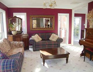 Lounge (2005-09-01)