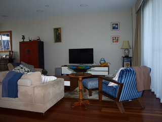 Lounge Room (2017-11-01)