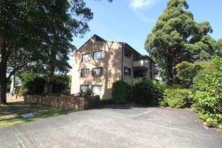 front + driveway (2016-08-01)