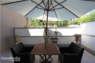 Courtyard (2015-01-06)