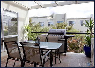 Balcony (2011-05-19)