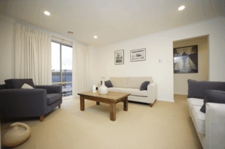 Family room (2007-05-24)