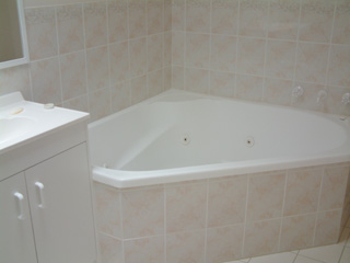 Bathroom (2003-04-02)