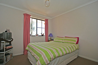 Bedroom 3 (2010-01-21)