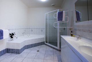 Ensuite (2011-08-17)