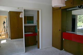 Bed 1 & ensuite (2004-02-23)